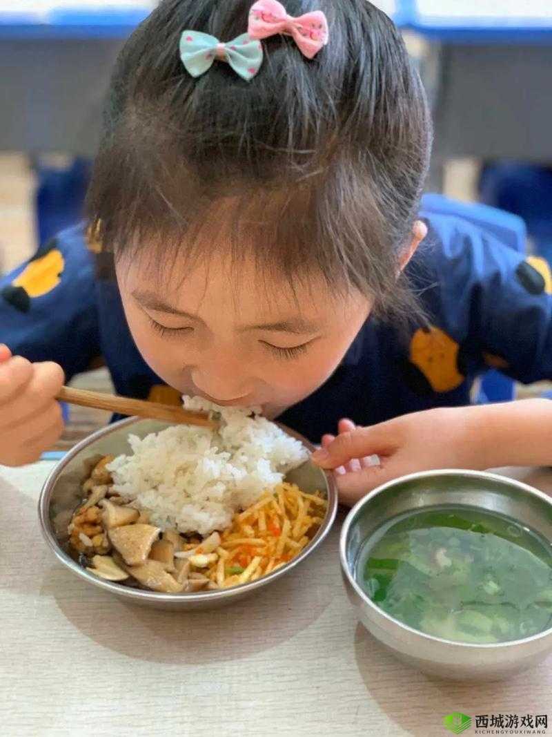 吃饭时某物紧密相连的奇妙之处